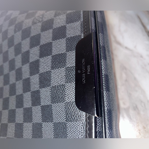 Louis Vuitton District Messenger Bag Damier Graphite - Picture 12 of 16